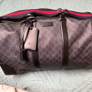 AUTHENTIC GUCCI GG SUPREME BLACK CARRY-ON DUFFLE